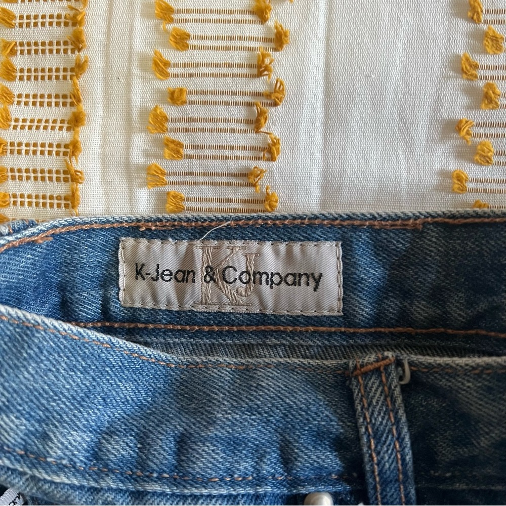 K-Jean & Company Classic Blue Denim Women's Jean Shorts Y2K Size: 7 EUC - Picture 4 of 6